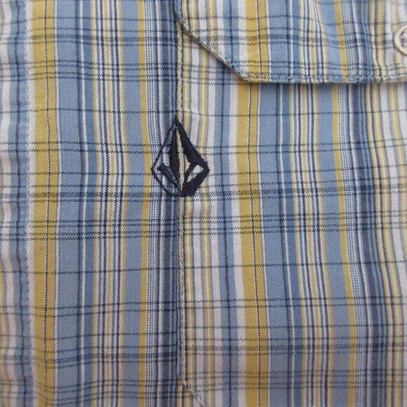 Volcom Mens Shirt Size XL Collared Blue Plaid Snap Front Short Sleeve Pockets - Picture 6 of 8